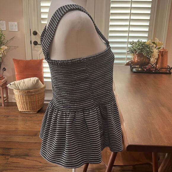 TEXTURE & THREAD X MADEWELL Smocked Peplum Top in Stripe. SIZE XL - Picture 4 of 9